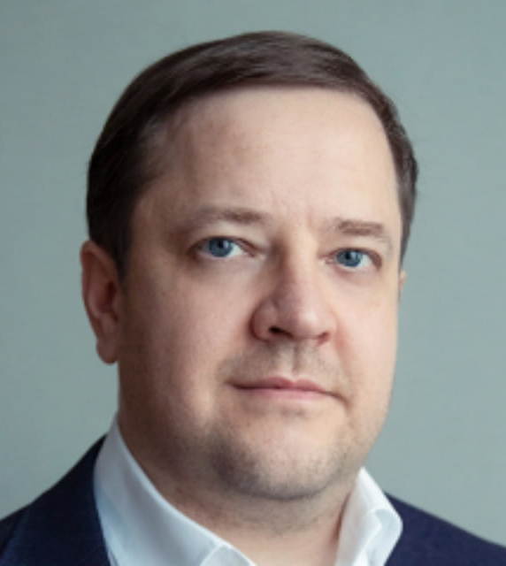 Михаил Першин, Директор департамента Retail, FMCG и Telecom Группы Аренадата